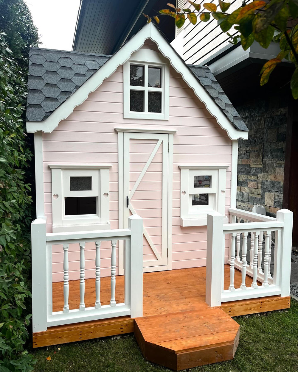 No 8 - The Rosewood Cottage Playhouse